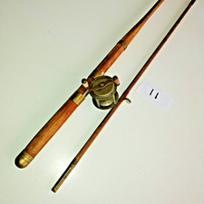 ancienne canne à pêche en bambou refendu  2 brins moulinet marque Aigle  (n°11 )