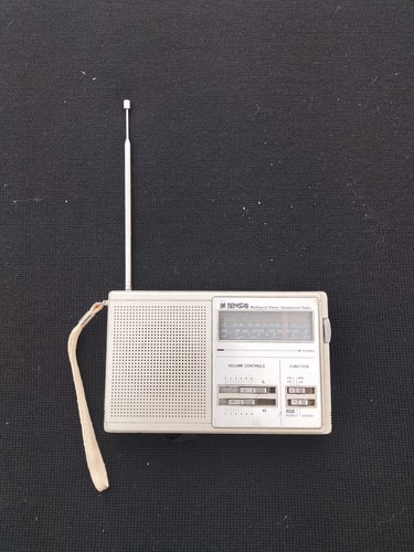 Ancienne radio portable - radio,