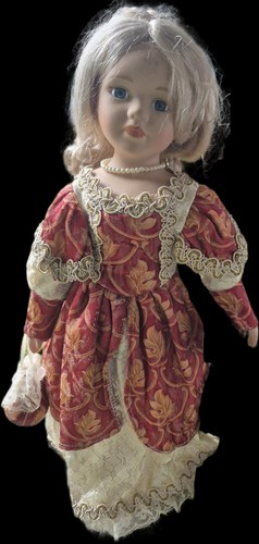Poupée porcelaine collection