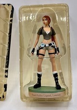 Figurine LARA CROFT - Tomb