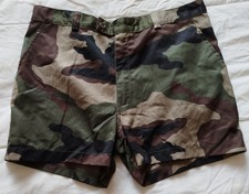 short camouflage uniforme