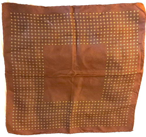 Pochette soie ou foulard - *,