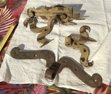 3 pentures moustache et 1