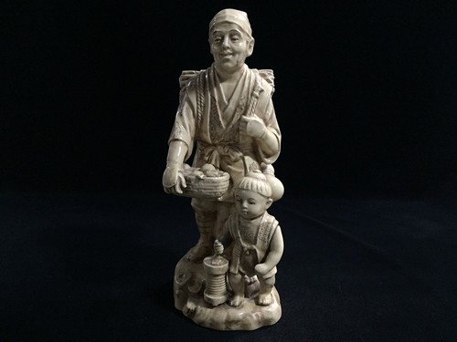 M0178 statue porcelaine - statue, en