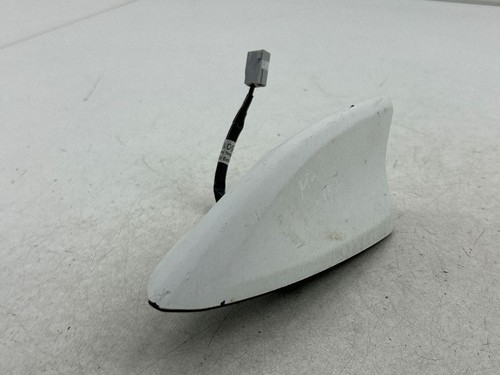 Mazda 2015 radio antenna - 6,