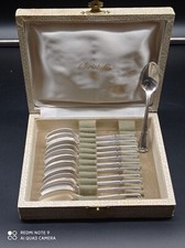 12 petites Cuilléres à café