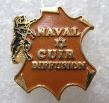 Pin's NAVAL Cuir diffusion