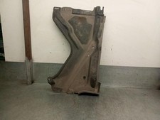 4G8825216 couvre cárter AUDI