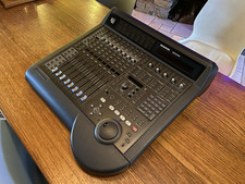 Mackie HUI - Digital Audio Midi Controller Mixer / studio