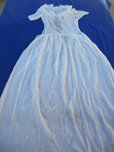 Robe ancienne avec fleurs - ancienne,