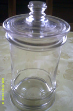 bocal a bonbons ou pharmacie