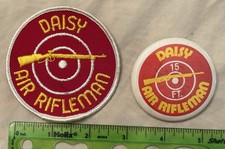 Vintage Pin Button & Patch Daisy BB's Pellet Rifle Competition 15ft Air Rifleman
