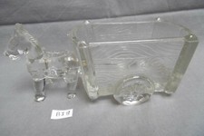 clear glass cart and horse empty pocket, sauce pan... (ref BJ8)