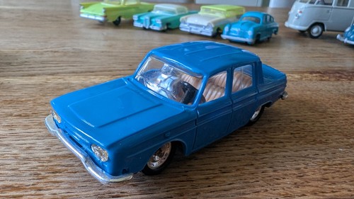 Minialuxe renault 10 - minialuxe, 1/43