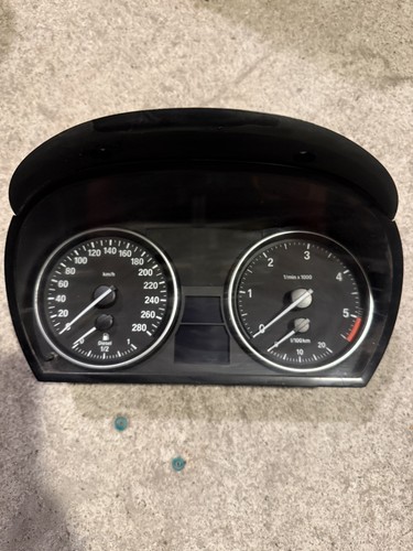 Compteur vitesse tableau de - de,