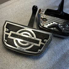 2002 OEM Harley-Davidson Road King Nostalgia Passenger V Floorboards