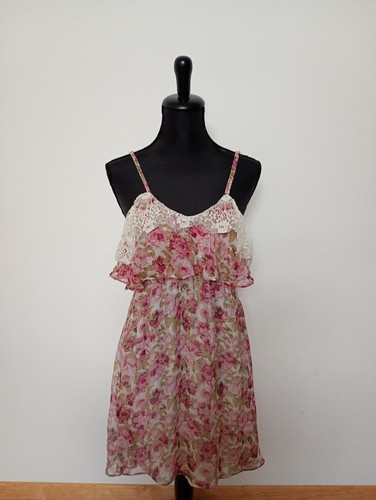 Magnifique robe fleurie m - fleurie, s/m