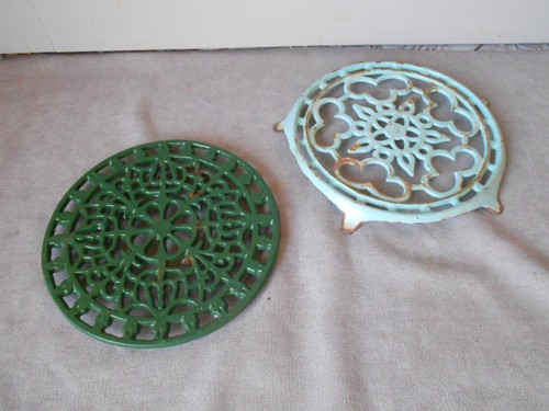 Anciens dessous plat en - 2,