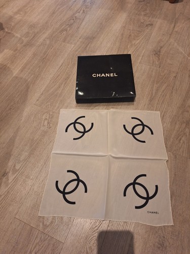 Foulard/Carré/★En