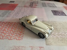 1948 Jaguar XK 120 Burago 1/24 Miniature Car