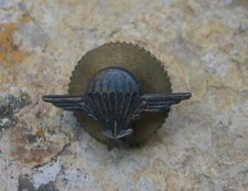 302t BOUTONNIERE PARACHUTISTE