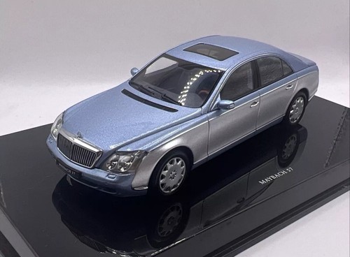 Maybach bleu gris - gris, 1/43