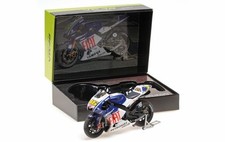Minichamps 1:12 YAMAHA YZR-M1 VALENTINO ROSSI WORLD CHAMPION 2009 DIRTY VERSION