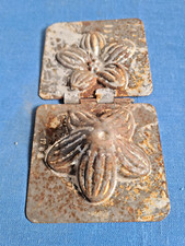 ANCIEN MOULE A CHOCOLAT FER