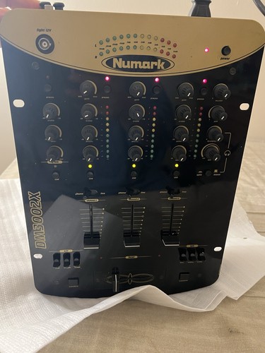 Numark dm3002x professional - dm3002x,