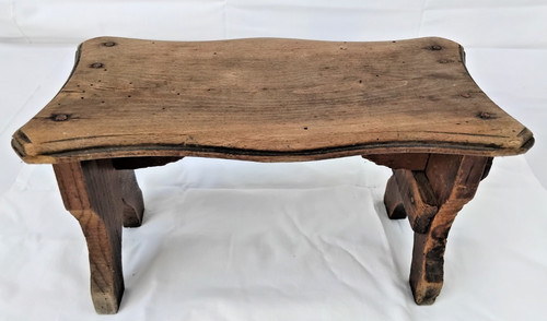 Ancien petit banc repose - ancien,