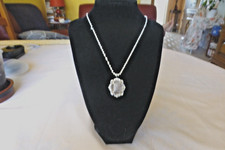 ELEGANT PENDENTIF en PIERRES