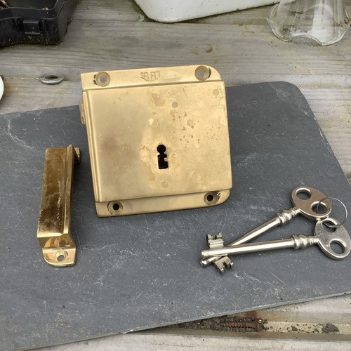 Ancienne serrure porte - serrure,
