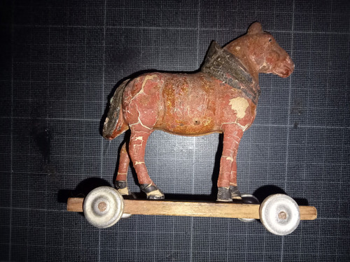 Ancien petit cheval carton - petit,