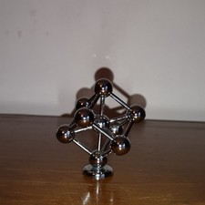 reproduction miniature atomium