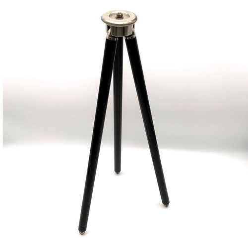 Trépied table tripod trois - trépied,