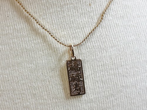 Pendentif rétroplaque - pendentif,