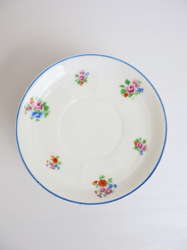 Lot petites assiettes - petites,