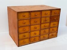 🐈‍⬛  Ancien petit meuble casier de métier 20 tiroirs  mercerie ?