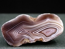 BOTSWANA, DEMI AGATE POLIE - BOTSWANA, AFRIQUE - 4,7 x 2,3 cm - 24 g