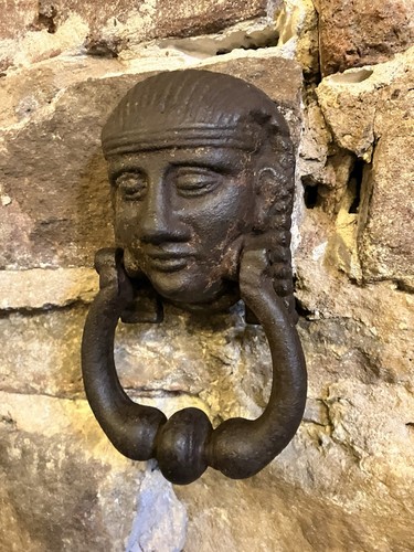Ancien heurtoir porte en - porte,