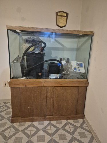 Gal aquarium with - 45,