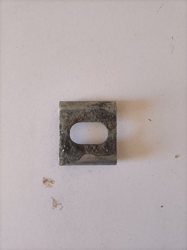 Equerre pot echappement - equerre,