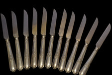 11 petits couteaux à fruits