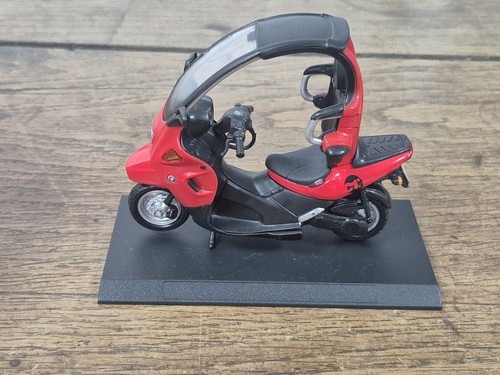 Moto miniature scooter - moto,