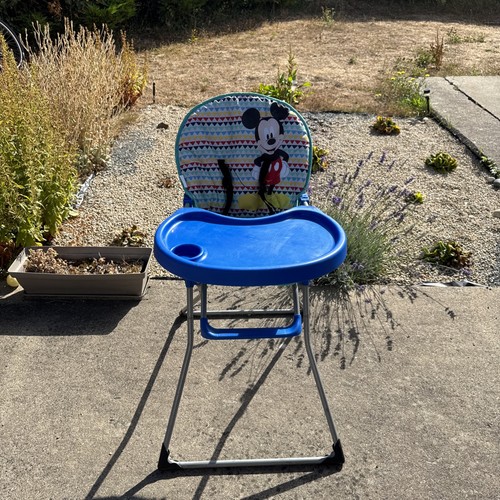 Chaise haute bébé - chaise,