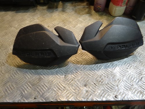 Protege mains quad polaris 500 - quad,