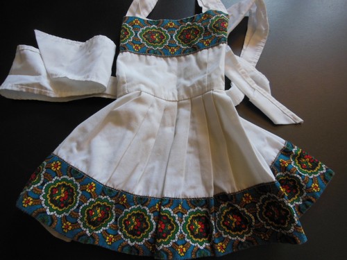Petite robe ancienne enfant