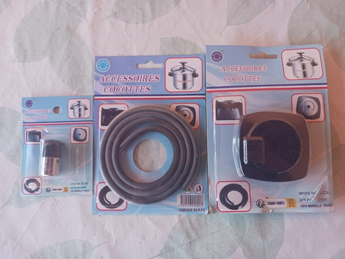 Trois accessoires pour cocotte