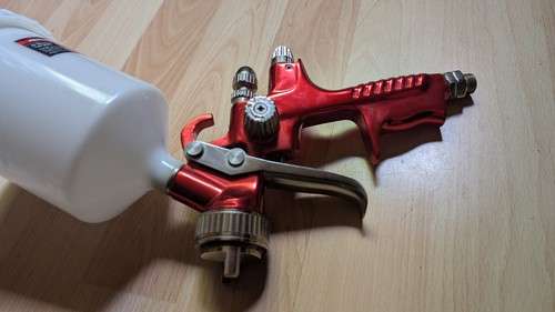 Pistolet peinture gravité - peinture,