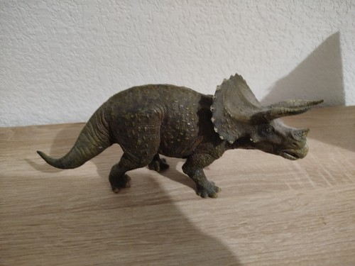 Figurine papo tricératops - papo,